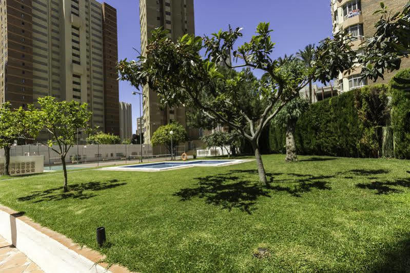 Gemelos 2 Benidorm Exterior foto